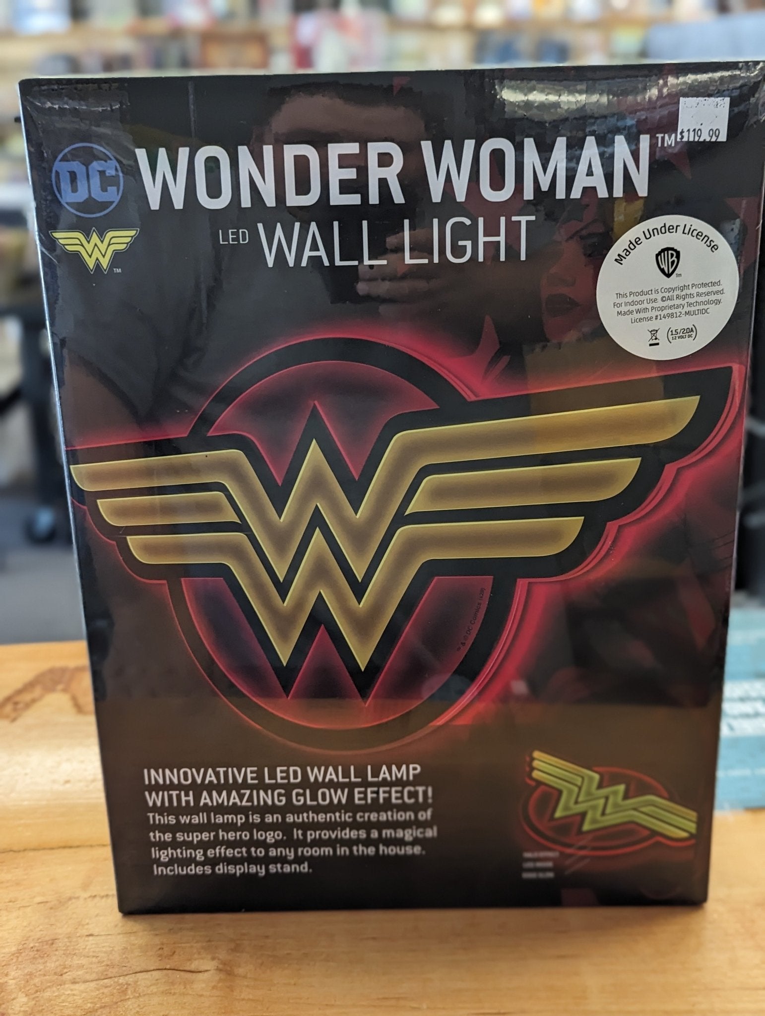 Wonder Woman LED Logo Wall Light - Covert Comics and Collectibles